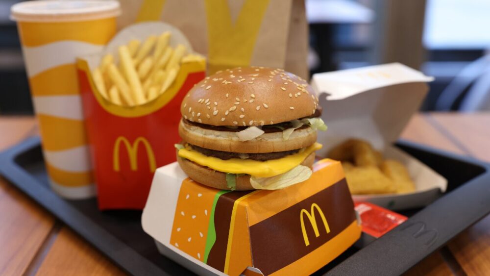 マックの値上げと値下げ 価格戦略