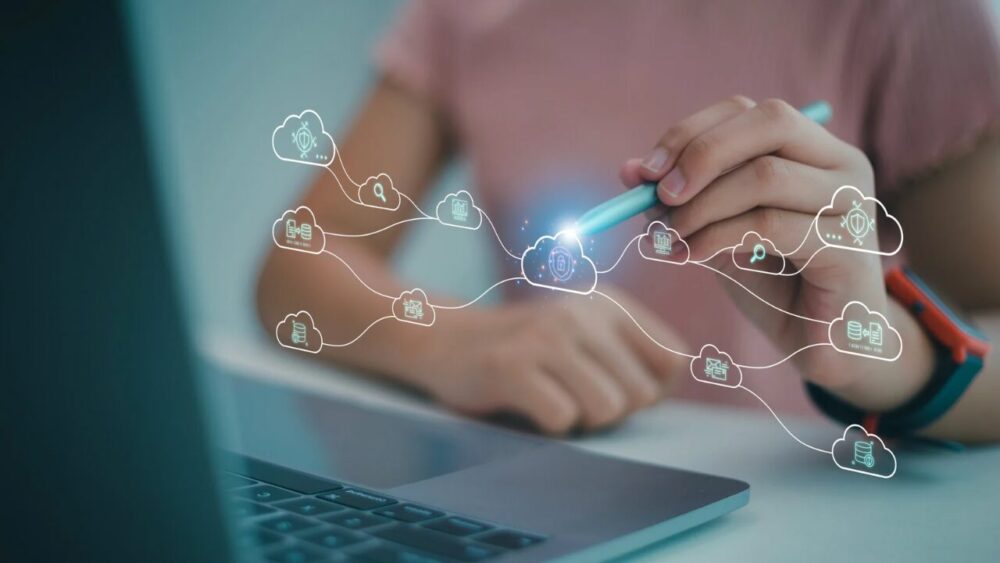 ソフトバンクGの「AIインフラ」大攻勢